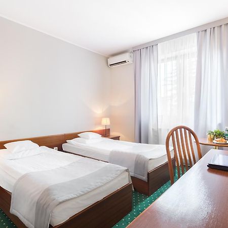 Hotel T&T Poznan Luaran gambar