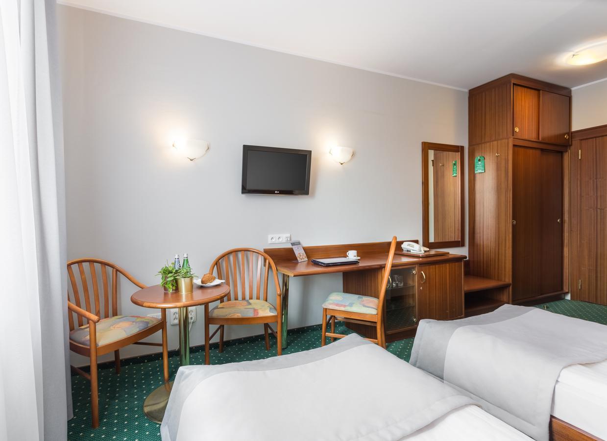 Hotel T&T Poznan Luaran gambar