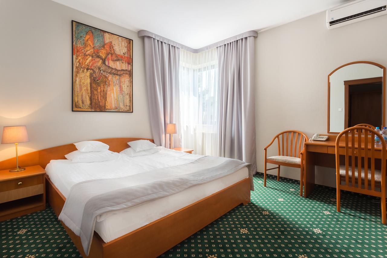 Hotel T&T Poznan Luaran gambar